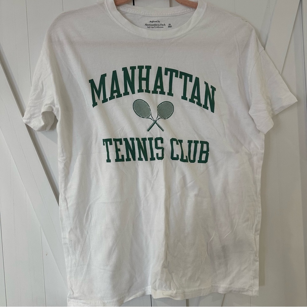 manhattan graphic tee